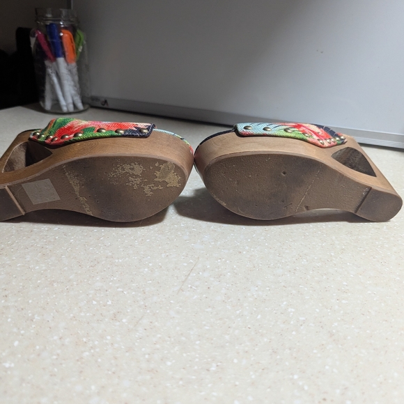 Wedges - Picture 2 of 4